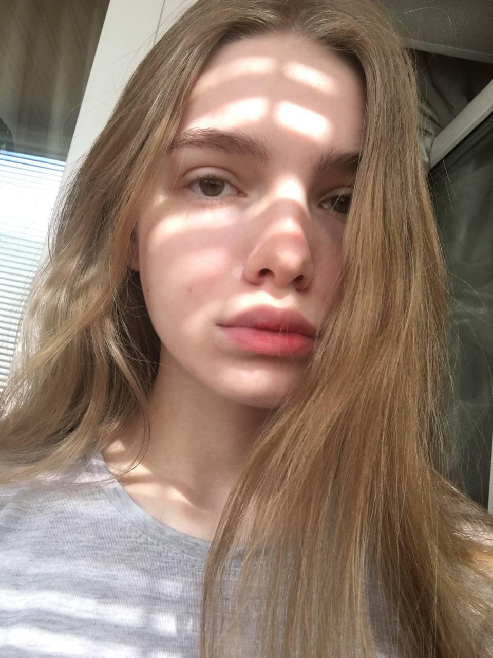 GillianBrittle live from France