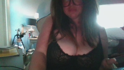 HotHousewife33 live from United States
