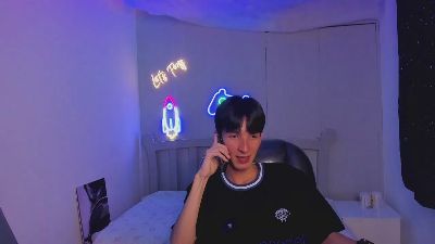 Jake_Evans live from United States