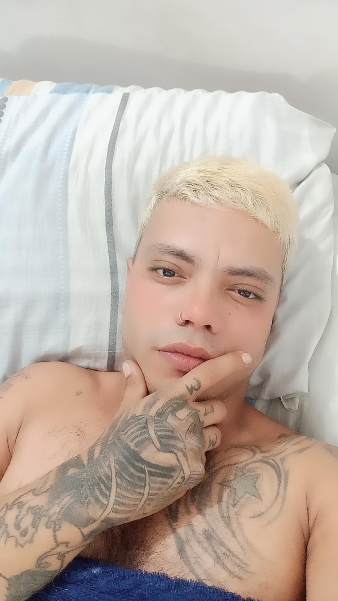 JeffConnor live from Colombia