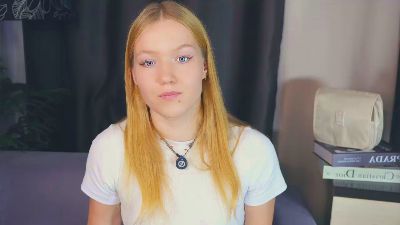 JennieMediano live from France