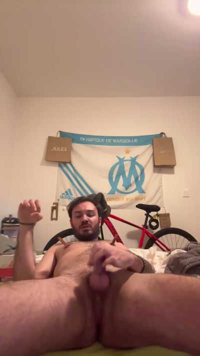 Jeunepooilu live from France