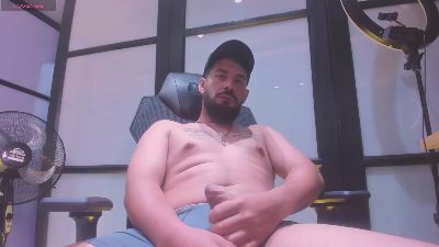 JhoanMontes live from Colombia