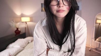 JuliannaBoche live from France