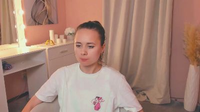 KelleeWitschi live from Poland