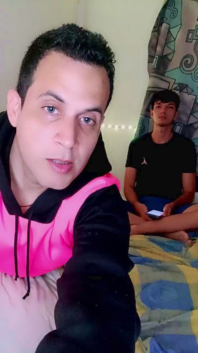 Kennedy_Armas live from Venezuela