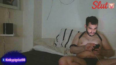 KinkpigSlut live from Spain