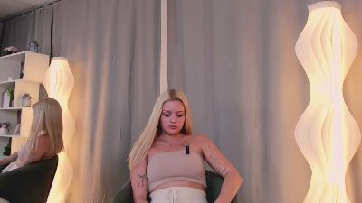KristalSpurger live from France