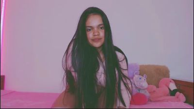 LucianaRossa live from Colombia