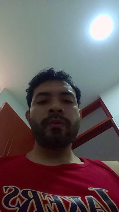 Luisfer98 live from Peru