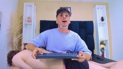 MaxAndLucas live from Colombia