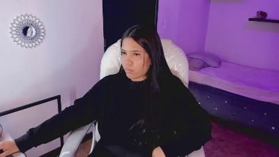 Miiss_Greyy live from Colombia