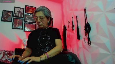 MistressNyx_cg live from United States