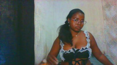 Nadiaflirt live from France