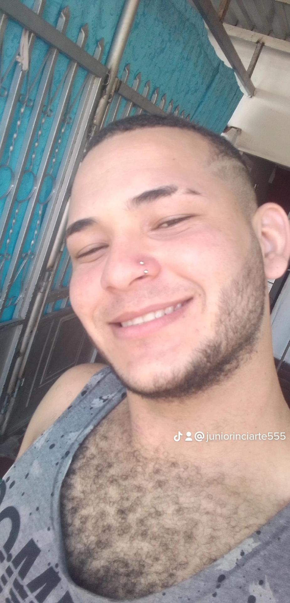 Nene122x live from Colombia