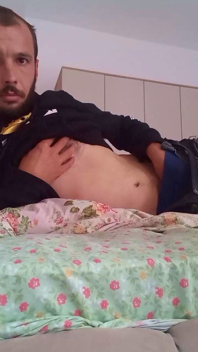 Pitik1992 live from Romania