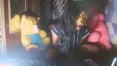 Poonam_001 live from India