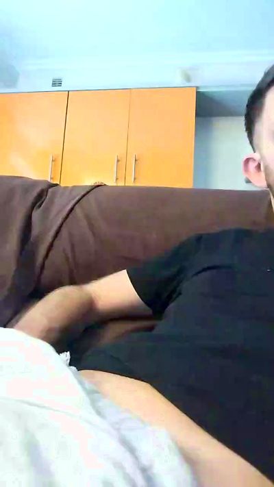 Rogerto86 live from Spain