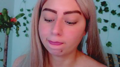 SabrinaOlson live from Colombia