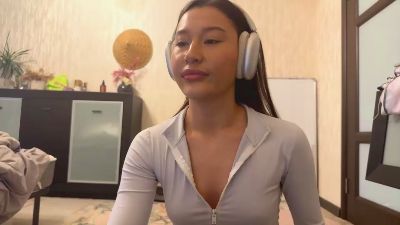 SalinaRaring live from United States