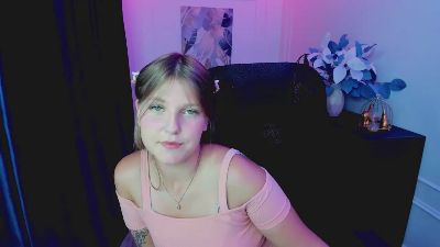 SaraMayere live from United States