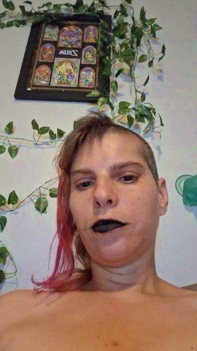 SarahBouclair live from United States
