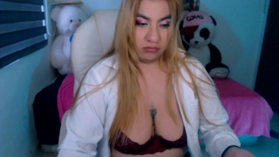 Sharonmendez live from Colombia
