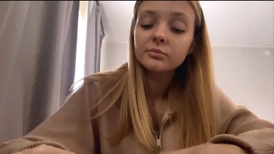 SuziFairbanks live from France