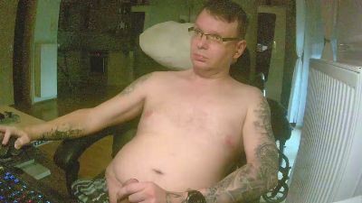 Sven785Phil live from Germany