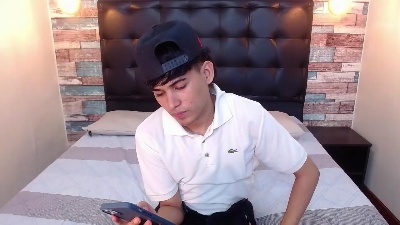 Tayler_Star_ live from Colombia