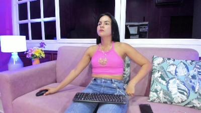 TiffanyRoss1 live from Italy