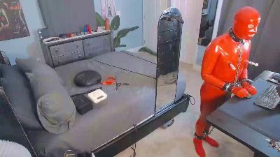 Tightlyrubberd live from United States