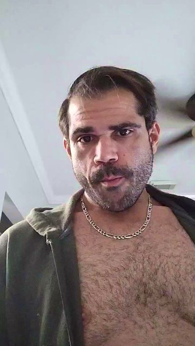 Tiko_cubanito34 live from United States