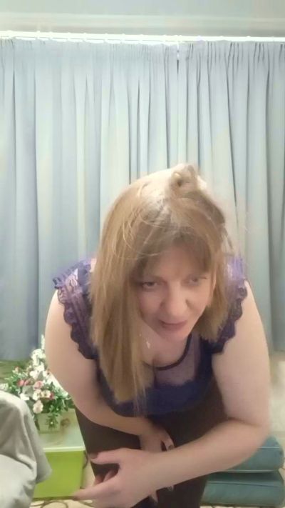 VeronnikaG live from Germany