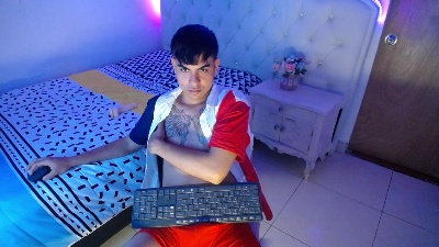 Victor_Nova_ live from Colombia