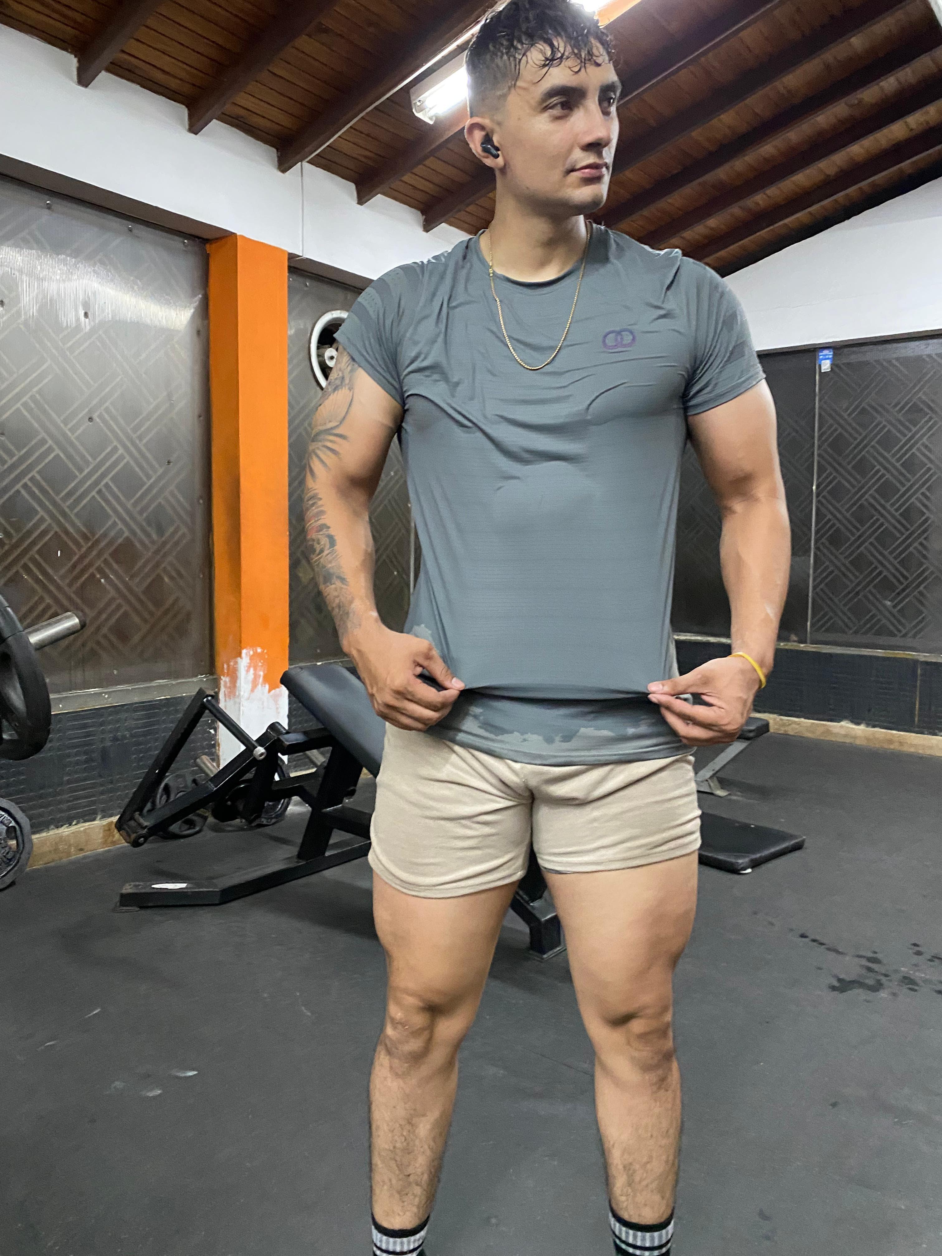 Zane_Harris live from Colombia