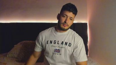 alejandro2x live from Colombia