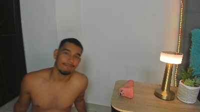 ander_montoya live from Colombia