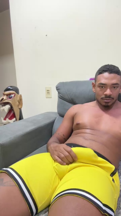 boybb4 live from Brazil
