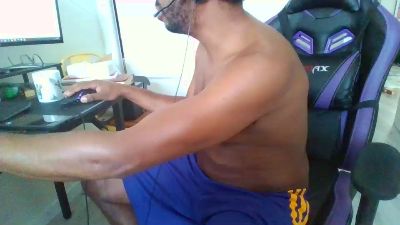 brown_choco live from Spain