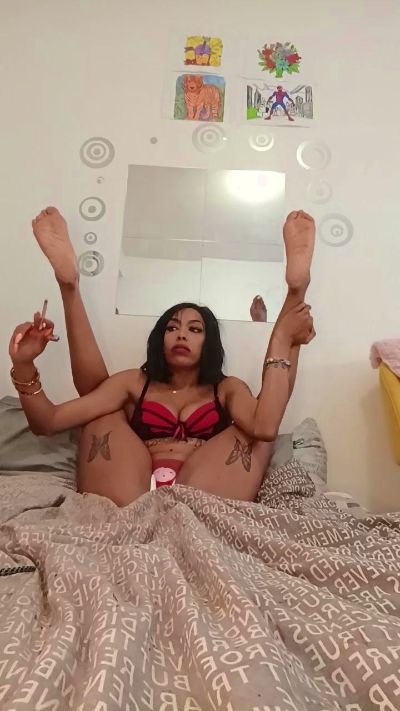 elleblue_sexy live from France