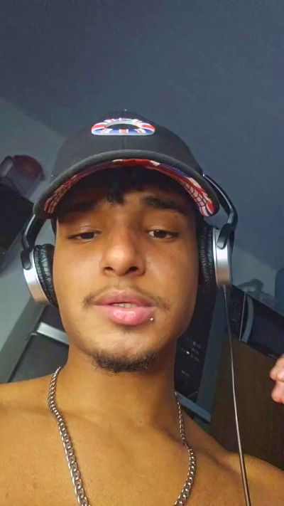 gabriel5257 live from Brazil