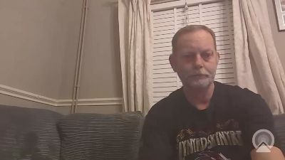 hornyviking19 live from United Kingdom