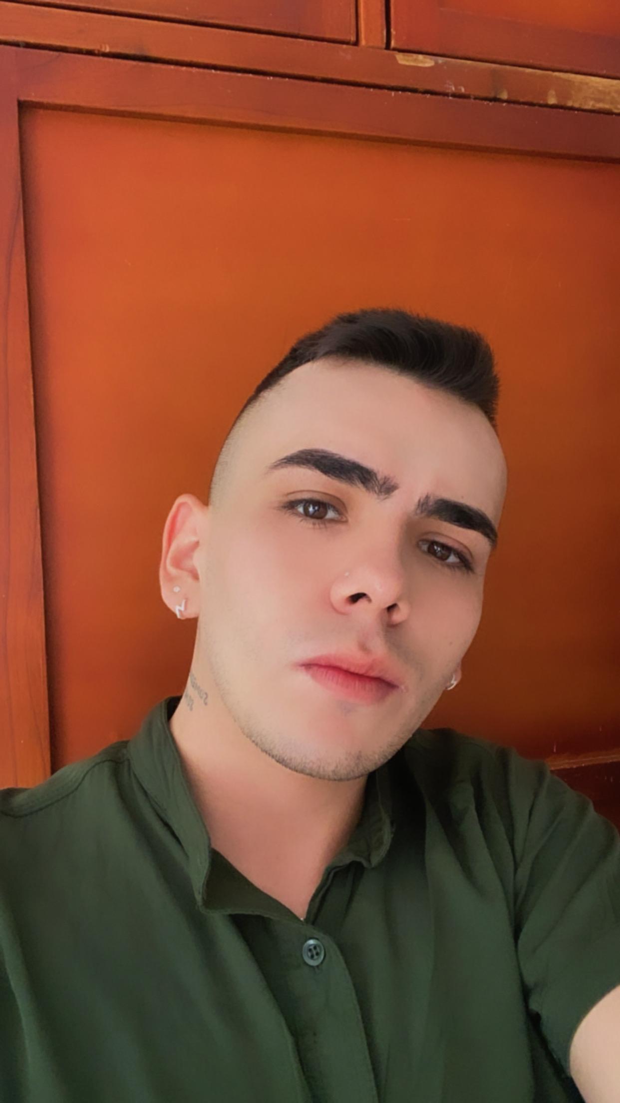 jey_keler live from Germany