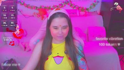 lolisuccub live from United States