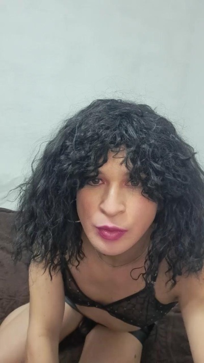 luzvictoria3031 live from Argentina