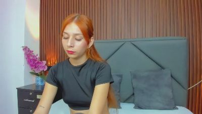 maroly_21 live from United States