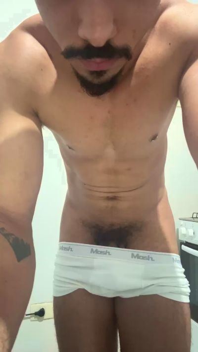 mlkhot5 live from Brazil