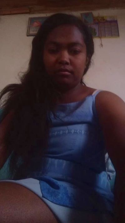 nadiah01 live from Madagascar