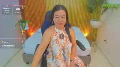nahia_1 live from Colombia